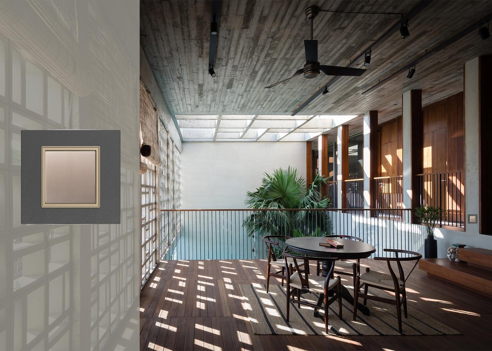 nha-pho-trong-lang-cong-tac-o-cam-simon-ke-cau-chuyen-van-hoa-va-thoi-dai